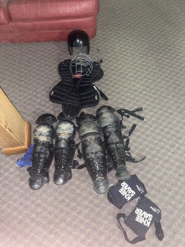 Used Rawlings Catcher's Set check description