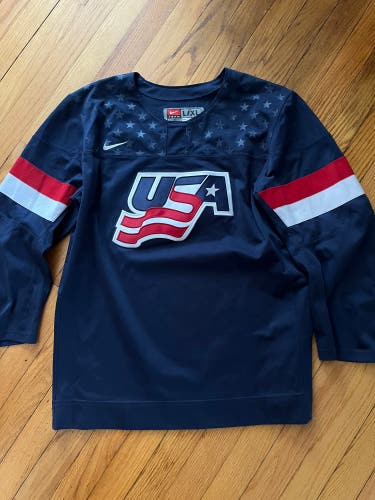 USA Hockey Jersey - Youth L/XL