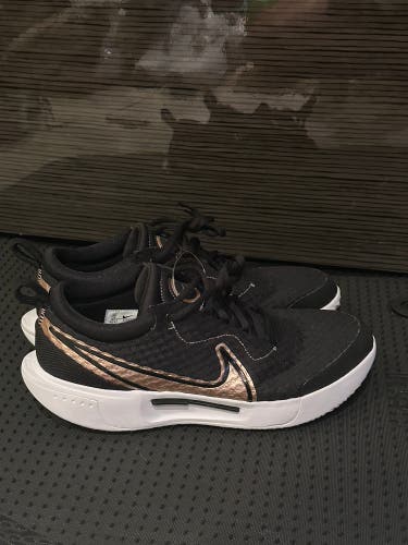 Nike Court Zoom Pro Hard Court Tennis Shoes Black Bronze Women’s Size 10