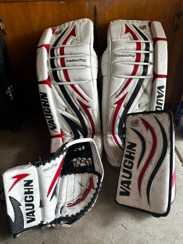 32" Regular Velocity V4 Goalie Full Set