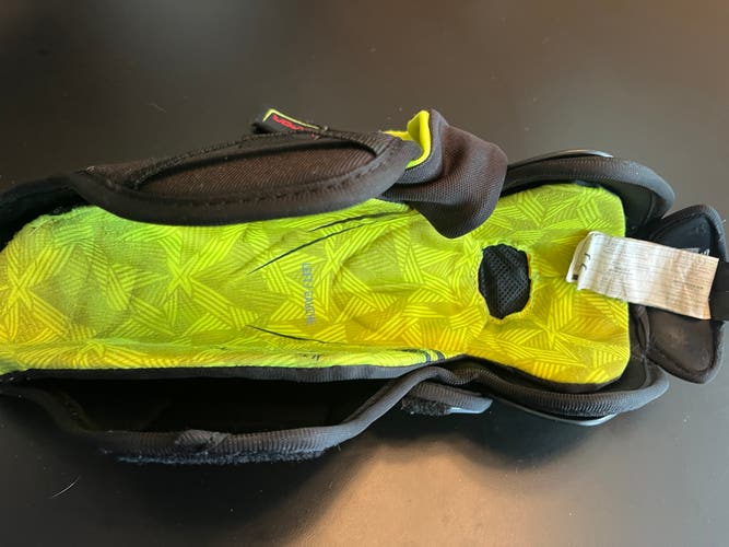 Bauer  Vapor X2.9 Shin Pads