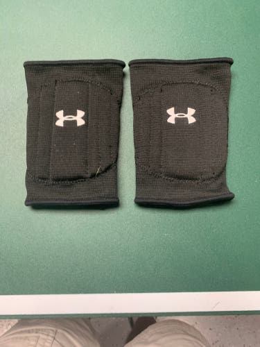 Nike knee pads
