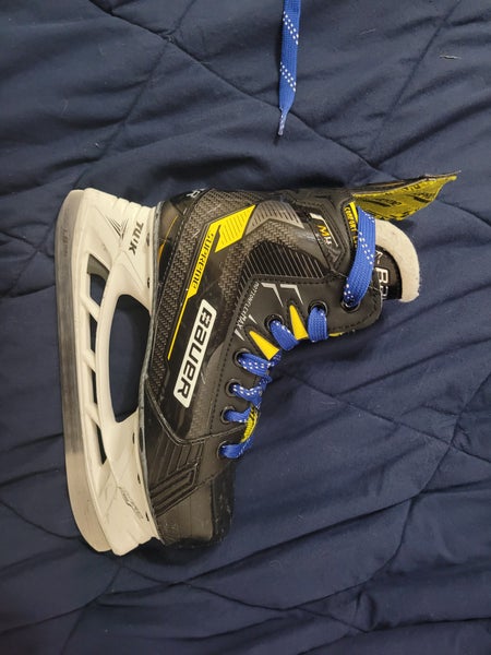 Junior Used Bauer Supreme M4 Hockey Skates Regular Width Size 3