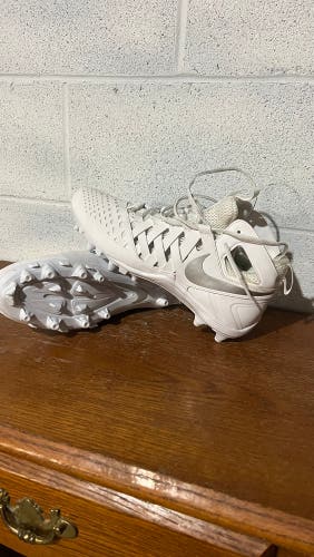 White New Molded Cleats Mid Top Huarache
