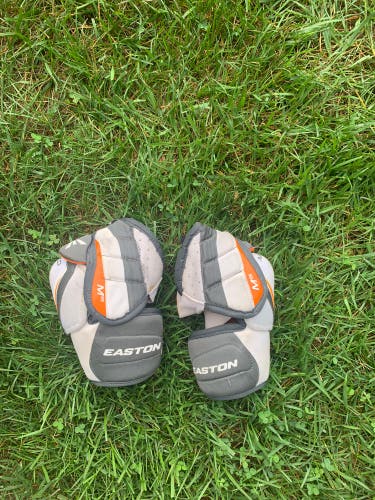 Used Small Easton Mako M5 Elbow Pads
