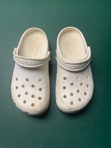 Crocs Unisex Size 5