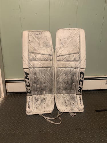 34" CCM  Eflex 5 Goalie Leg Pads