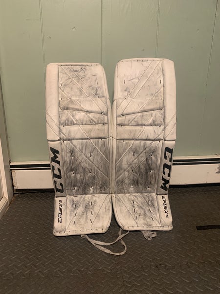 34" CCM Eflex 5 Goalie Leg Pads