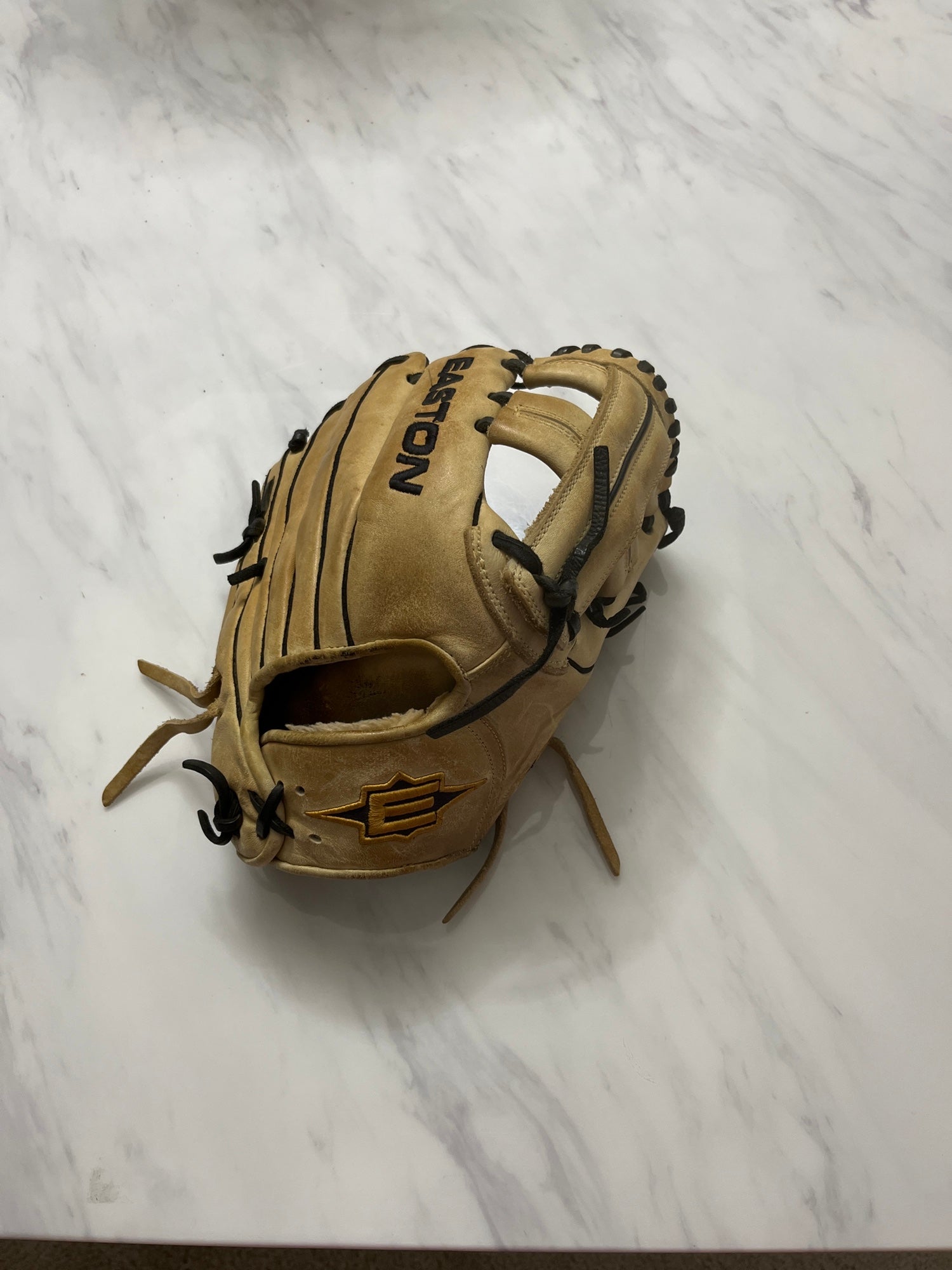 SSK JB9 Javier Baez Youth Baseball Glove 11.5 Right Hand Throw