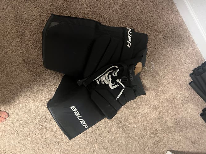 Used Small Bauer Supreme Pro Hockey Goalie Pants