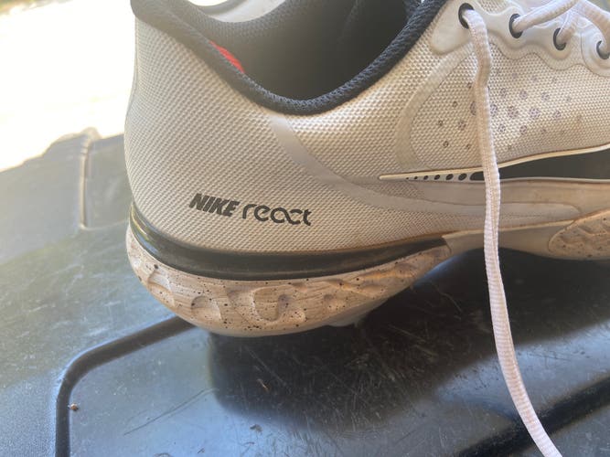 White Men's Metal Low Top Huarache