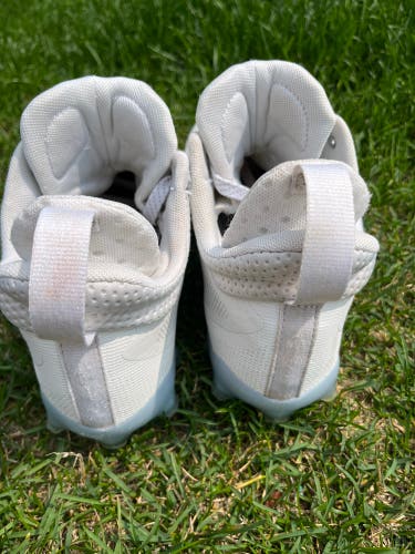 White Men's Molded Cleats Mid Top Freeze 3.0