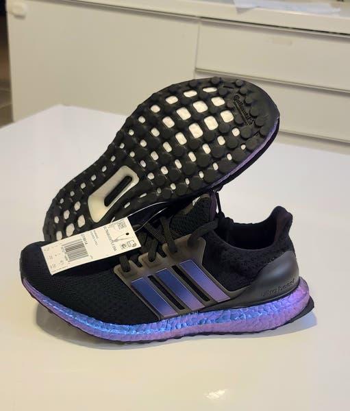 adidas gazelle silver green womens adidas Continental UltraBOOST 20