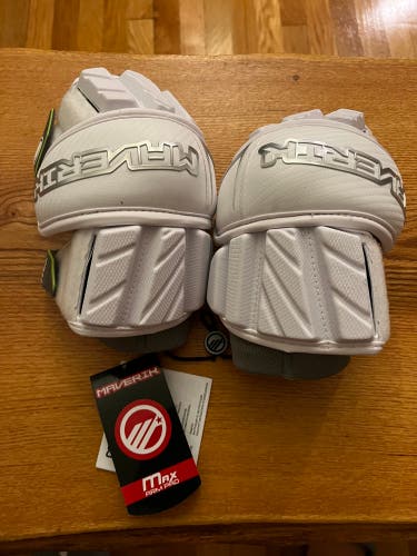Maverik Max Arm Pads