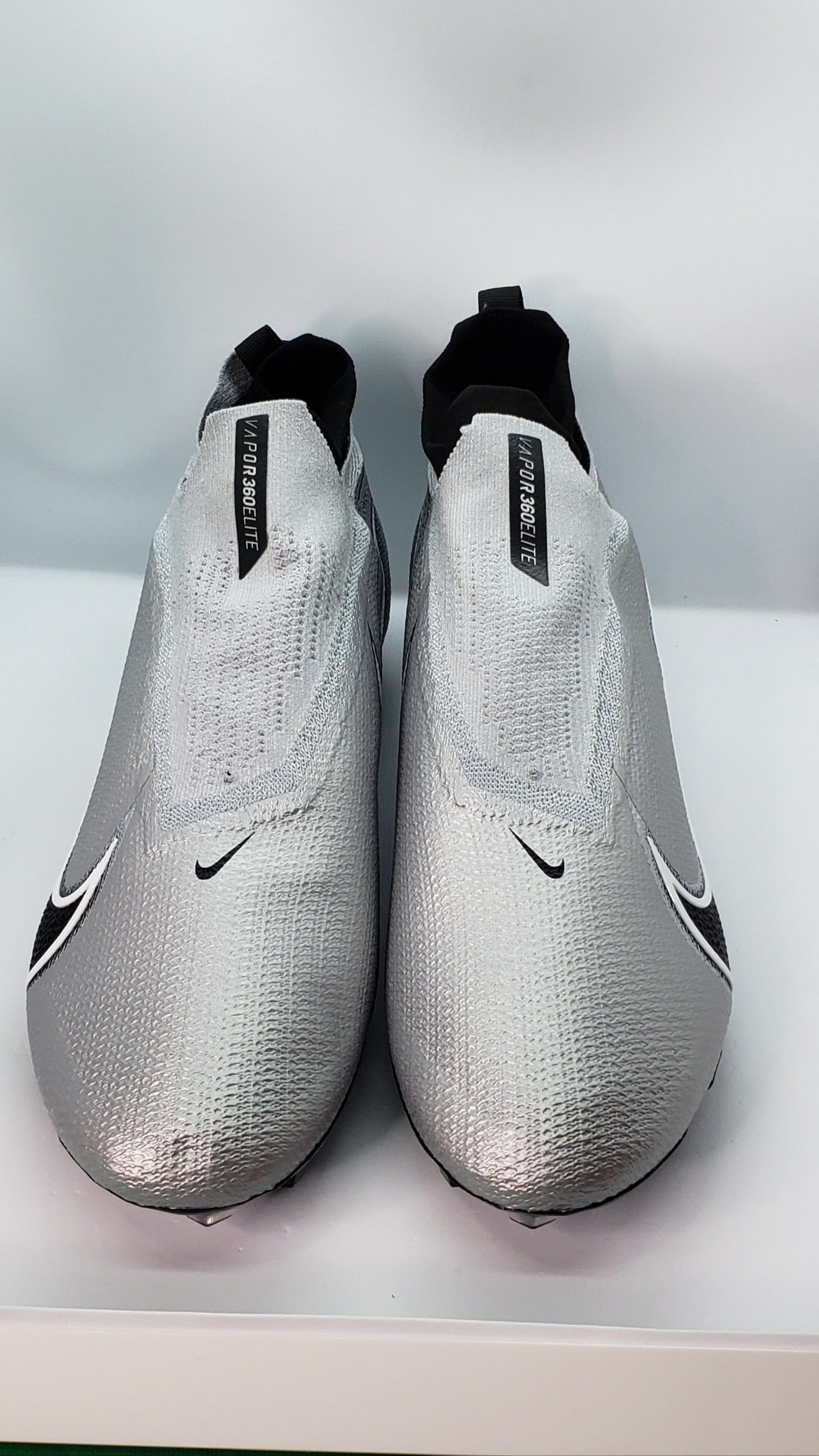 Nike Vapor Edge Elite 360 Flyknit Football Cleats Silver Size 16