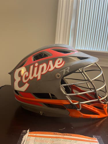 Player's Cascade R Helmet