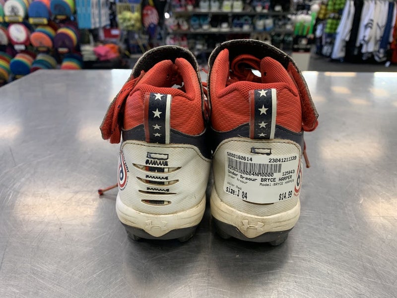 Used Under Armour BRYCE HARPER 4 MID Junior 04.5 Baseball and Softball Cleats  Baseball and Softball Cleats