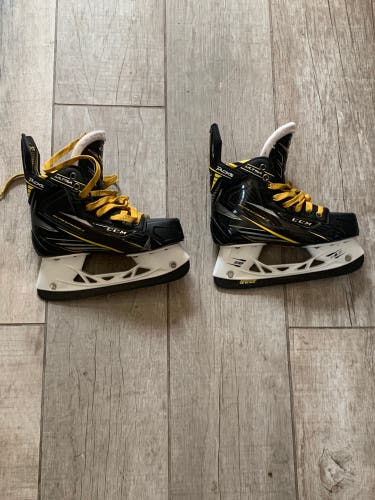 CCM Ultra Tacts Skates