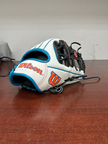 11.75" A2000 GOTM Baseball Glove