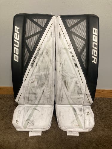 Used 28" Bauer Supreme S150 Goalie Leg Pads