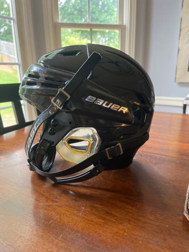 Bauer Re-akt Helmet Large