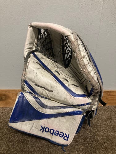 Used Reebok XLT24 Goalie Glove