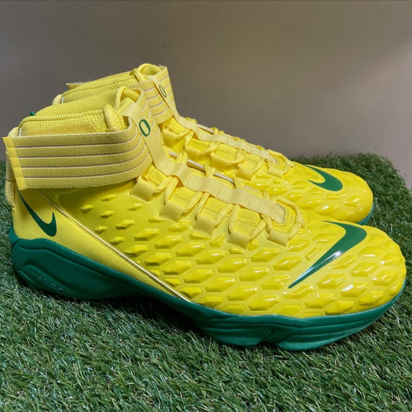 NIKE FORCE SAVAGE PRO 2 MID OREGON DUCKS PE FOOTBALL CLEATS NEW YELLOW  (SIZE 16)