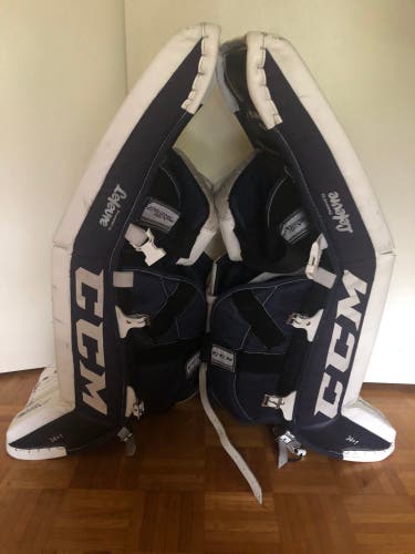 34" CCM  Extreme Flex 760 Goalie Leg Pads