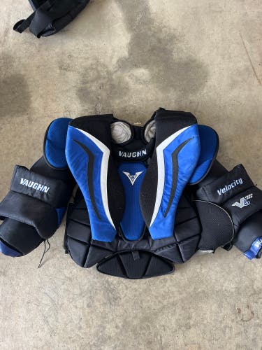 Used Medium Vaughn Velocity V6 Goalie Chest Protector