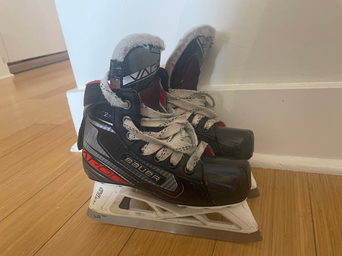 Used Bauer Regular Width Size 1 Vapor X2.7 Hockey Goalie Skates