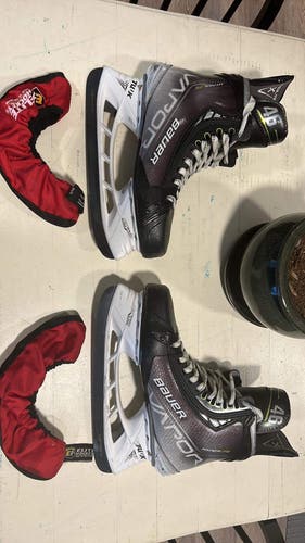 Used Bauer Pro Stock Size 9 Vapor Hyperlite Hockey Skates