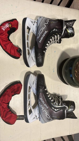 Used Bauer Pro Stock Size 9 Vapor Hyperlite Hockey Skates