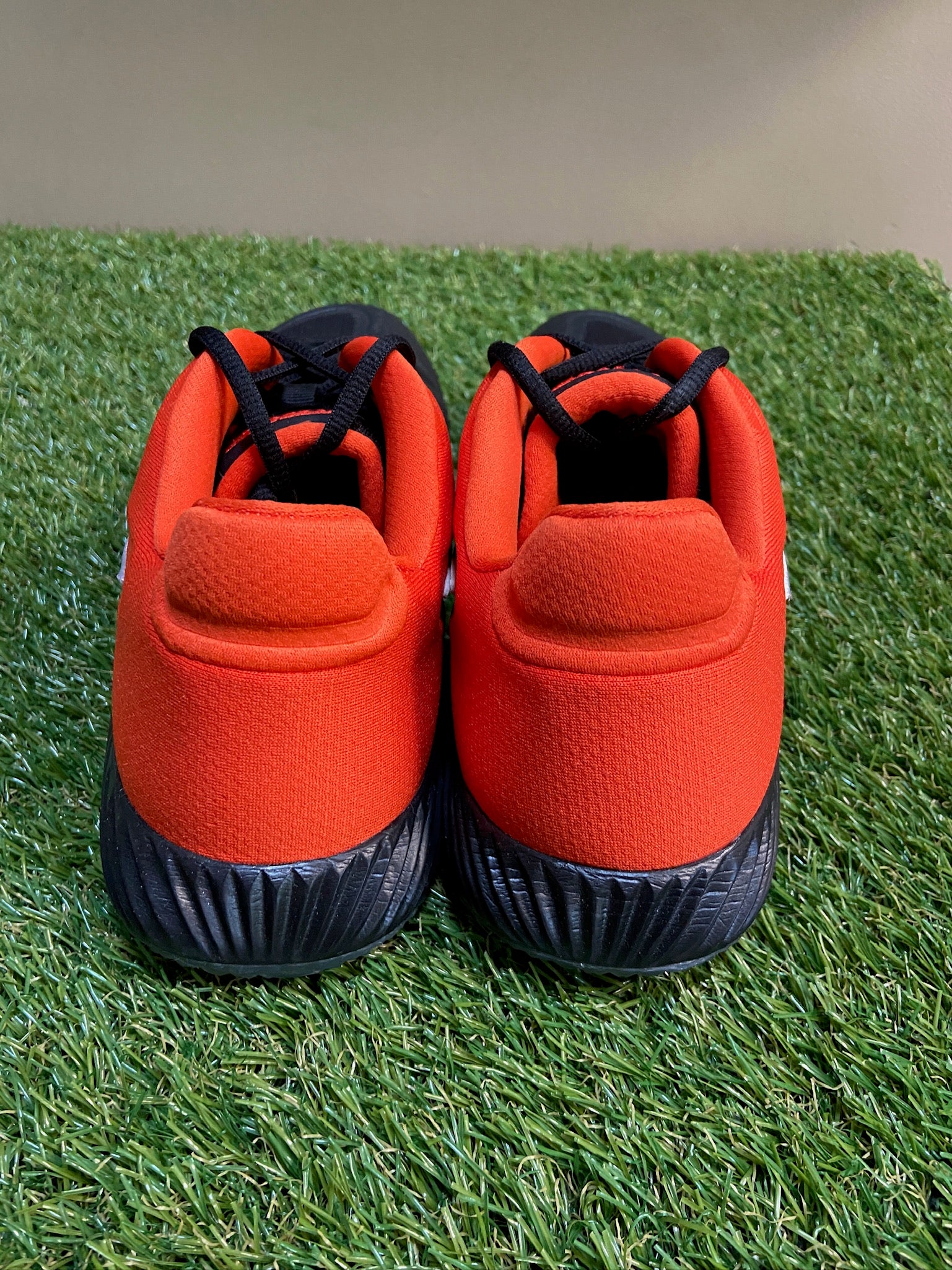 NIKE ALPHA HUARACHE ELITE 2 ORANGE BLACK BASEBALL TURF SHOES AV2472-800 S- 10.5 SOLD* Nike Alpha Huarache Elite 2 Baseball Turf Shoes AV2472  main image 3