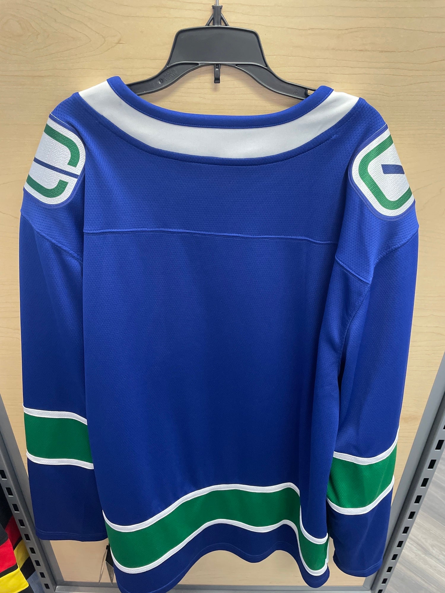 Canucks 2024 fanatic jerseys : r/canucks