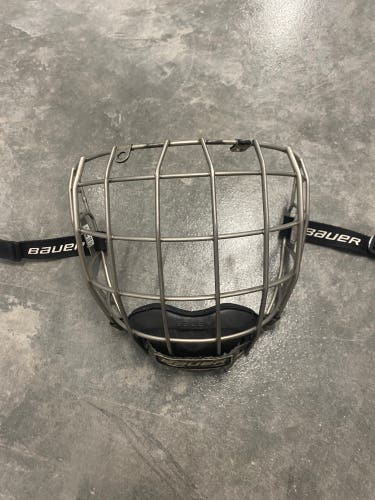 Used Small Bauer Full Cage Re-Akt Cage