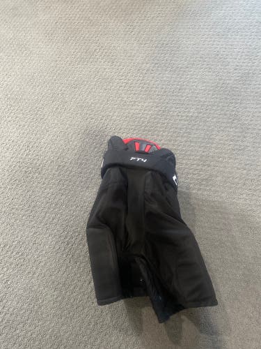 Great Condition Senior Medium CCM Jetspeed FT4 Hockey Pants