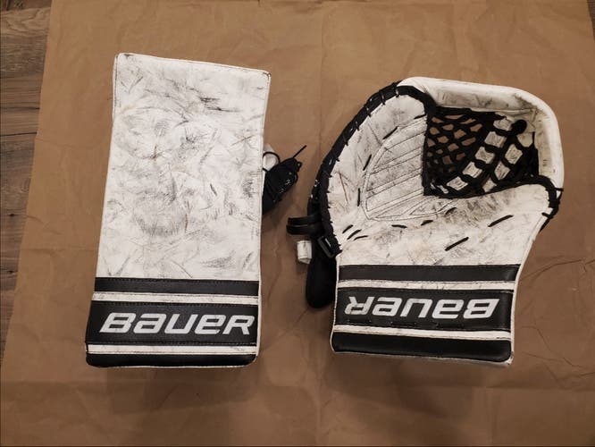 Full Right - Bauer TotalOne NXG goalie glove & blocker set