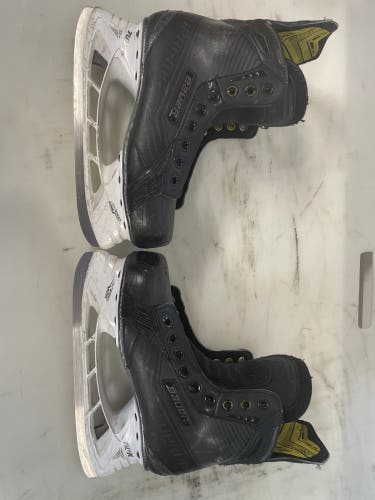 Used Bauer Regular Width   Size 5.5 Supreme Elite LE Hockey Skates