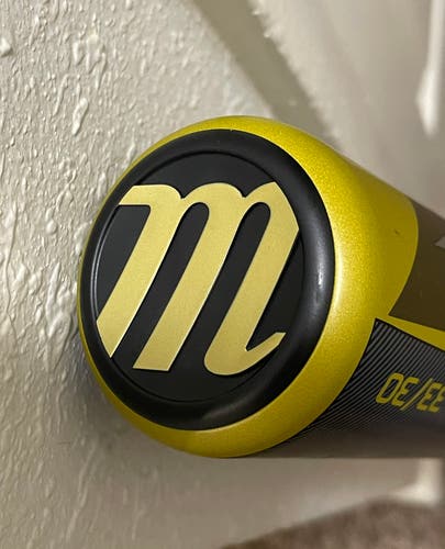 BBCOR Certified Marucci (-3) 30 oz 33" CAT 8 Bat