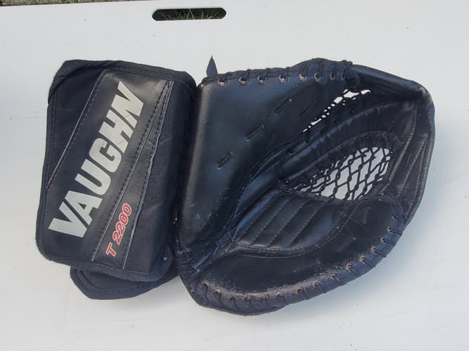 Vaughn Legacy 2200 (Vintage) Senior Glove - Regular - Used