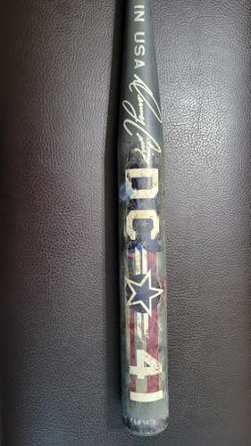 Used Miken Composite DC 41 Bat 27 oz 34"