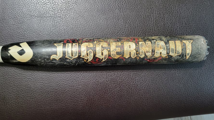 Used DeMarini Composite Juggernaut Bat 28 oz 34"