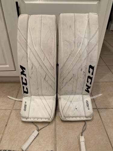 CCM Axis 1.5 26+1 26" Goalie Leg Pads