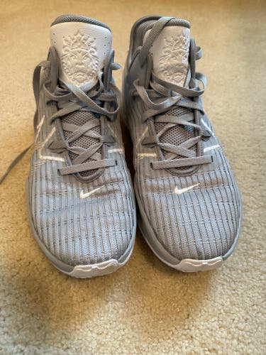 Nike Lebron Witness VI TB Basketball Shoes