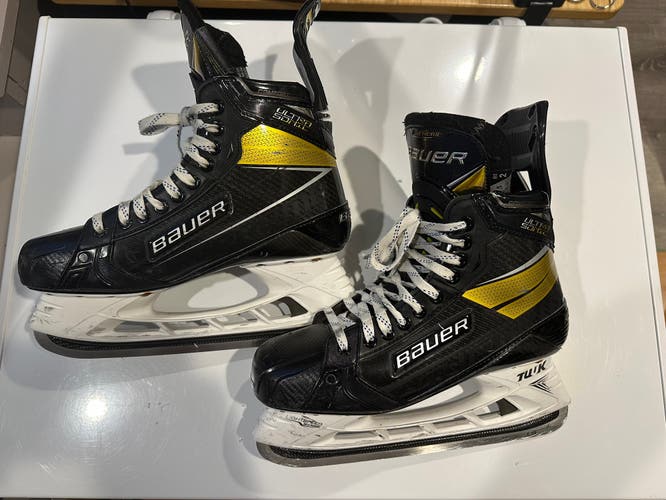 Used Bauer Supreme UltraSonic Hockey Skates (Size 9.5, Fit 2)