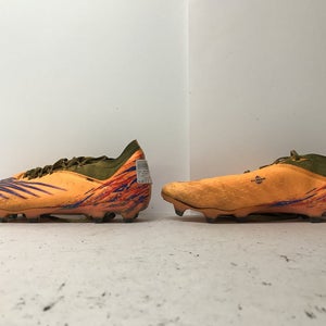 Used New Balance Senior 8 Cleat Soccer Outdoor Cleats