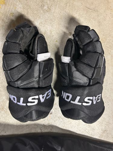 Easton 14"  Synergy Gloves