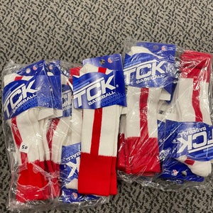 12-Pack TCK White/Red Stirup X-small socks (youth size 8-12)
