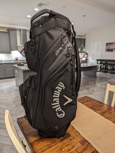 Used Unisex Callaway Carry Bag