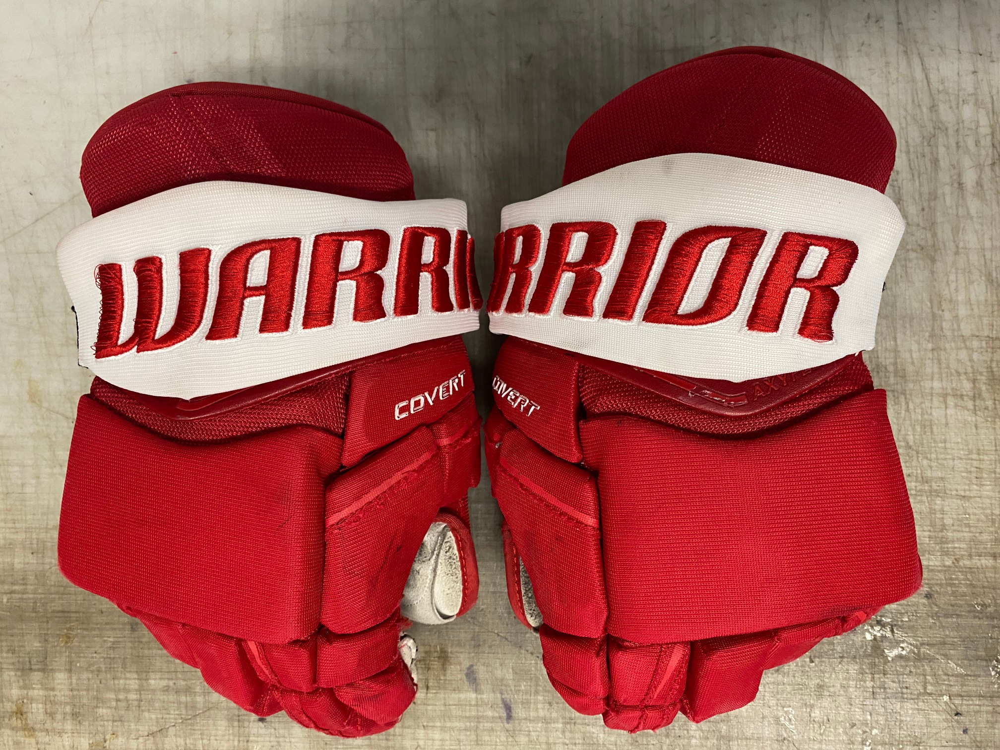 Warrior Covert QRE Pro Stock Hockey Gloves 13" Red 4231